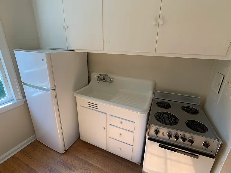 2828 Thornhill Rd #302B — Photo 8