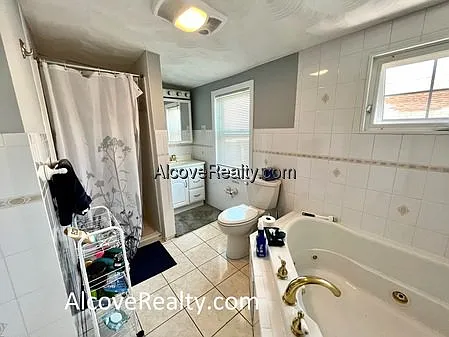 Sterling St — Photo 16