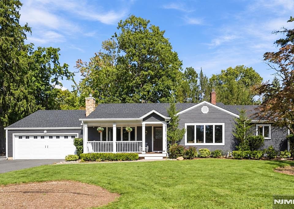 1st image of 580 Egan Terrace