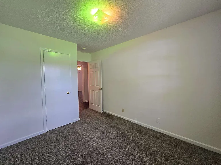 2408 N Ford St — Photo 14