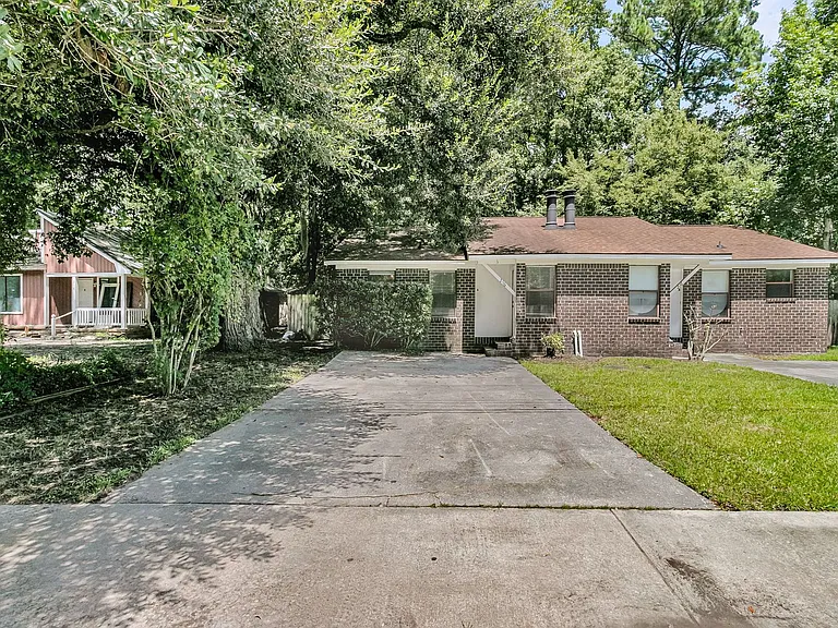 216 Parlor Dr #A — Photo 1
