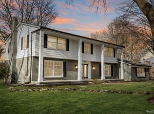 7332 Lindenmere Dr, Bloomfield Hills, MI