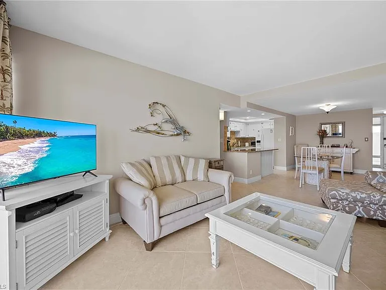 3443 Gulf Shore Blvd N #707 — Photo 8