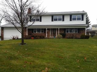 1284 Beechlake Dr, Columbus, OH