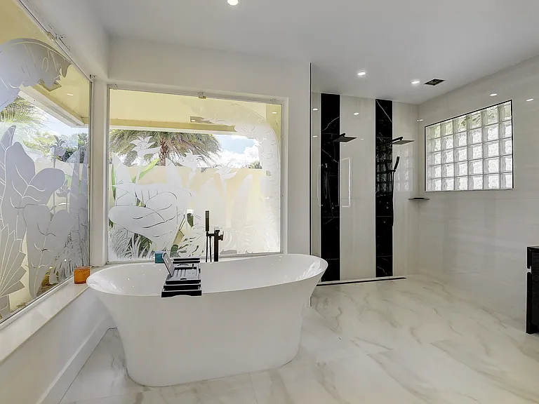 8320 Desmond Dr — Photo 19