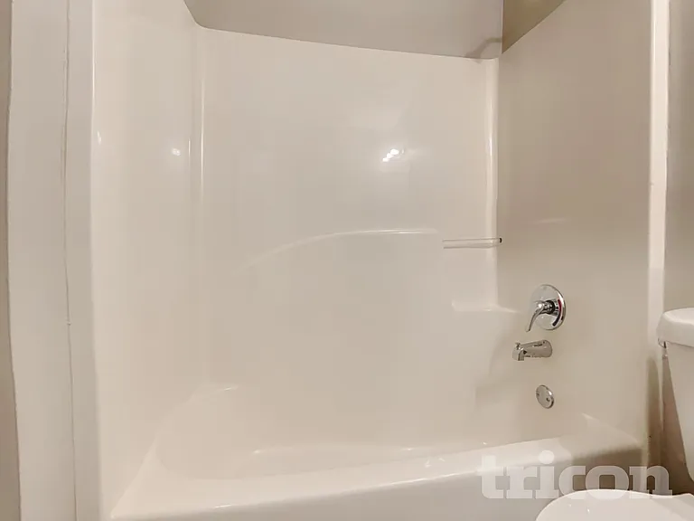 4702 Bullock Ln — Photo 14