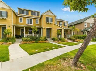 412 Green River St #3, Oxnard, CA 93036