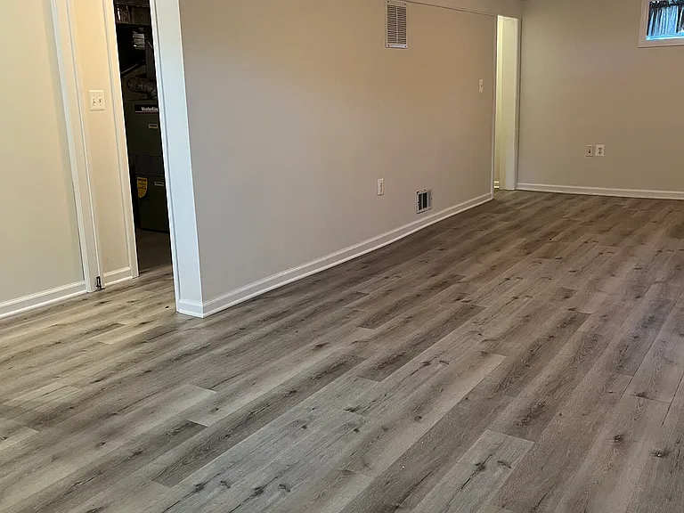 48 Spring Ln — Photo 35