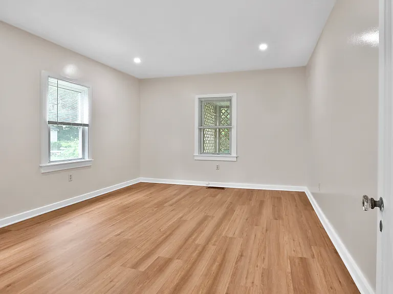 3226 Grayson St — Photo 14