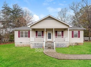 906 Dize Dr, Winston Salem, NC 27107