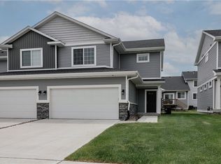 9628 Turnpoint Dr, West Des Moines, IA 50266