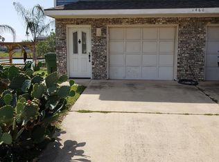 1460 Harbor Island Dr #1, Pt Isabel, TX 78578