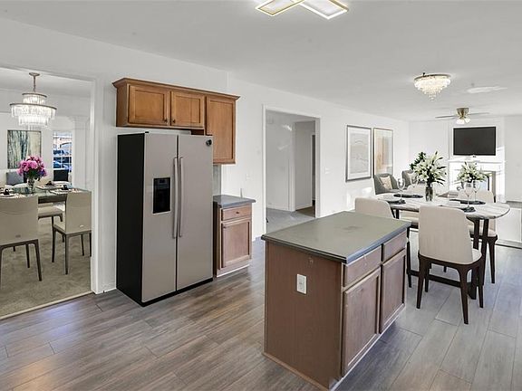 3rd image of 5280 Lakerock Way SW