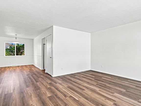 3rd image of 12818 W Adriatic Ave