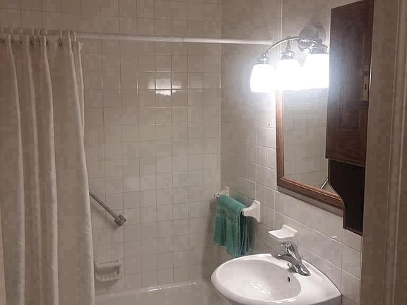 upstairs Bathroom