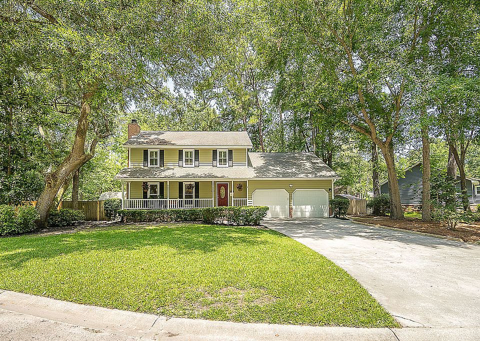 1st image of 102 Fairspring Ct