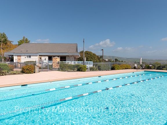 3rd image of 2368 Manzana Way