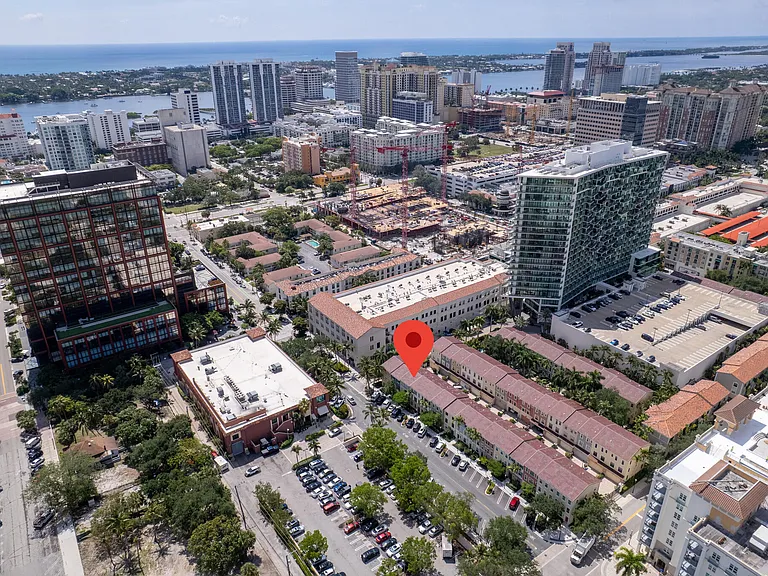 610 Fern St — Photo 14