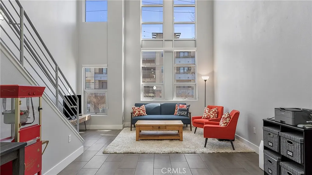 1 bed, 2.5 bath, 1751 sqft, $4,000 — Photo 3