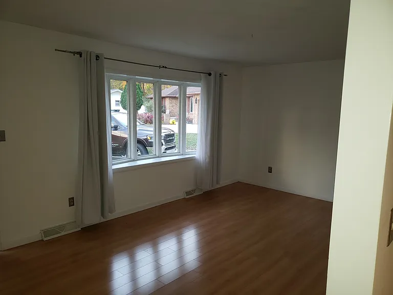 52160 Wayne Ct N — Photo 2