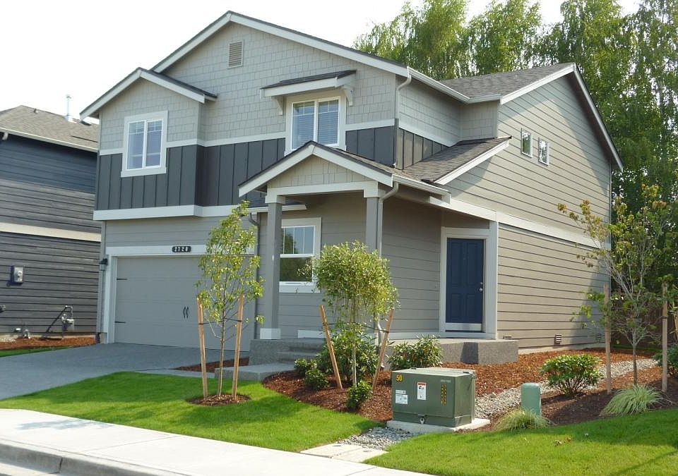 1st image of 2720 11th Ave NW