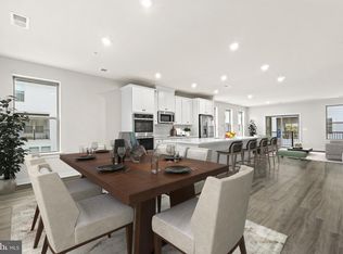 13695 Innovation Station Loop, Herndon, VA 20171