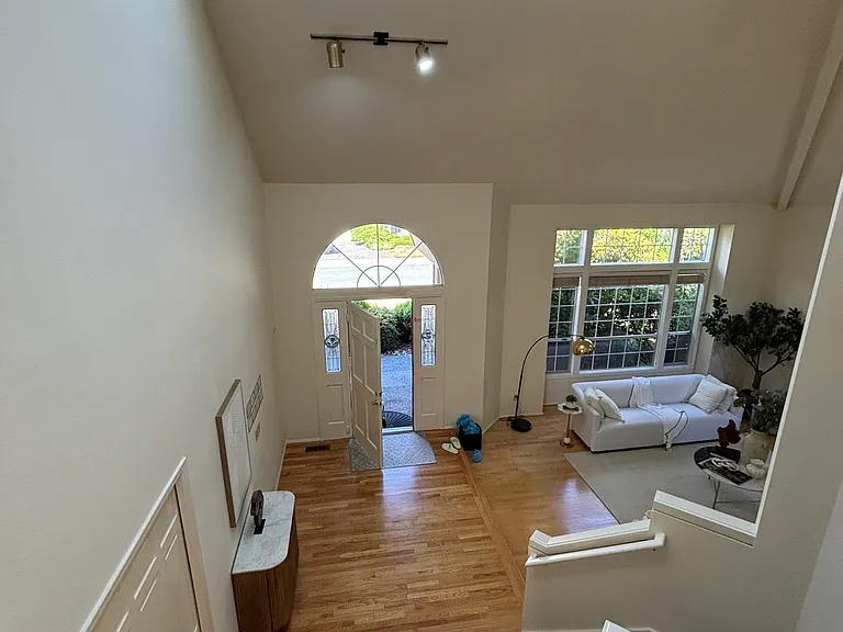 26057 SE 38th St — Photo 13