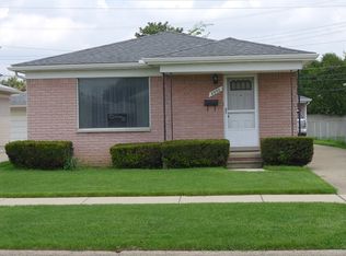 8890 Woodbine, Redford, MI 48239