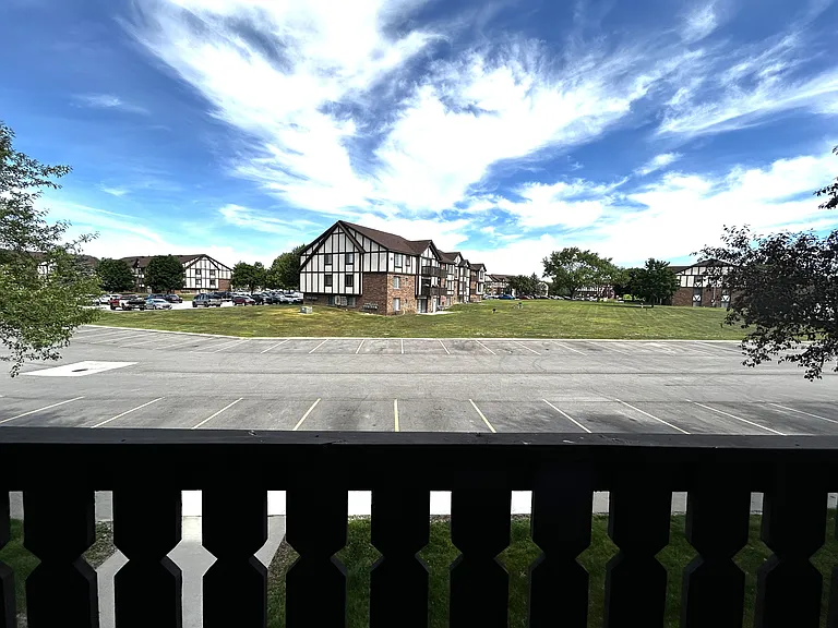 Charter Oaks Apartments — Photo 145