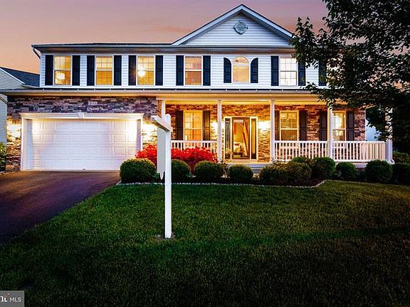 2nd image of 29 Cornerstone Dr