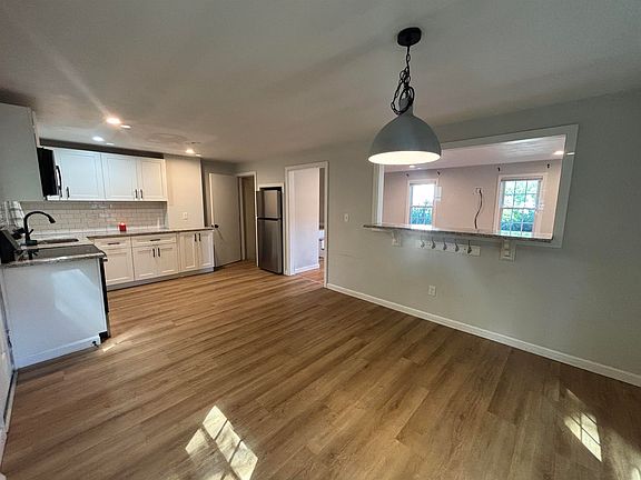 4th image of 401 High St APT 1