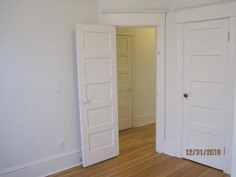 817 13th Ave — Photo 22