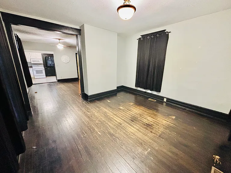 1720 Morton St — Photo 3