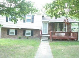 2501 Larkspur Dr, Greensboro, NC 27405