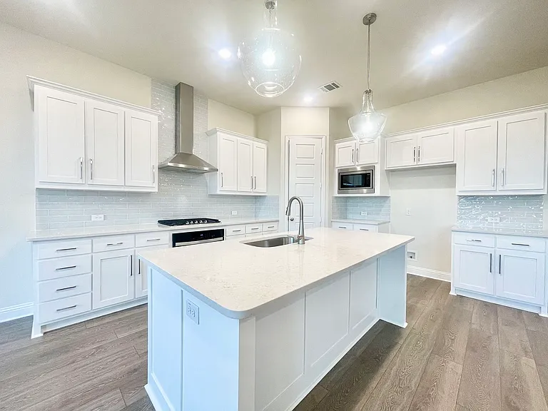 1632 Estivella Dr — Photo 12
