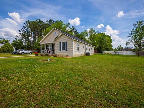 2nd image of 4039 Landeau Cir