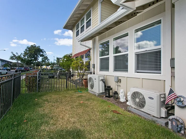550 Kamaaha Ave #702 — Photo 25