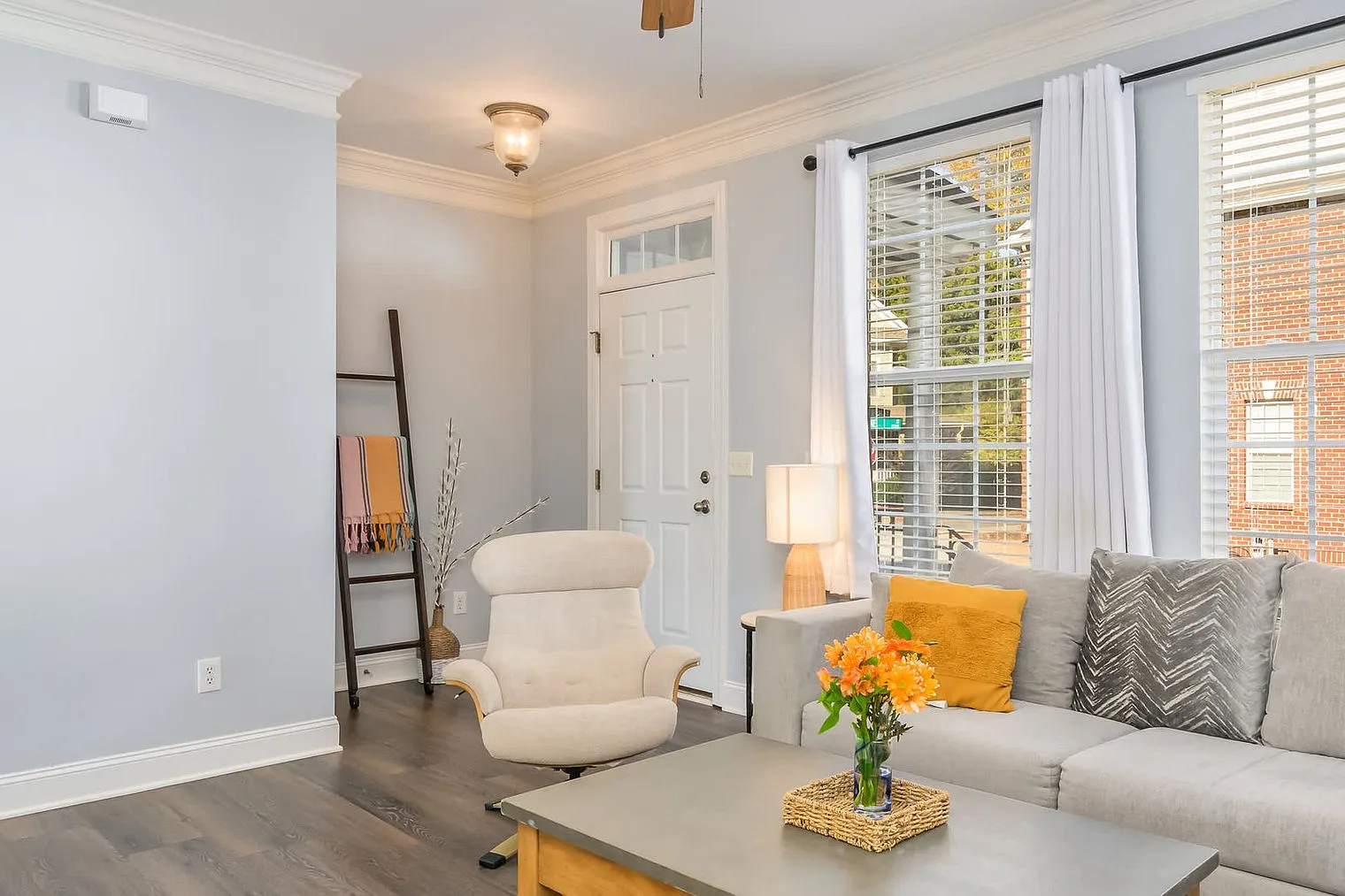 2 bed, 2.0 bath, 1496 sqft, $1,649 — Photo 4