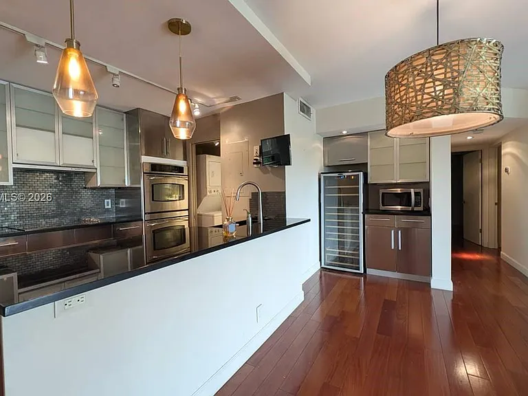 900 River Reach Dr #404 — Photo 3