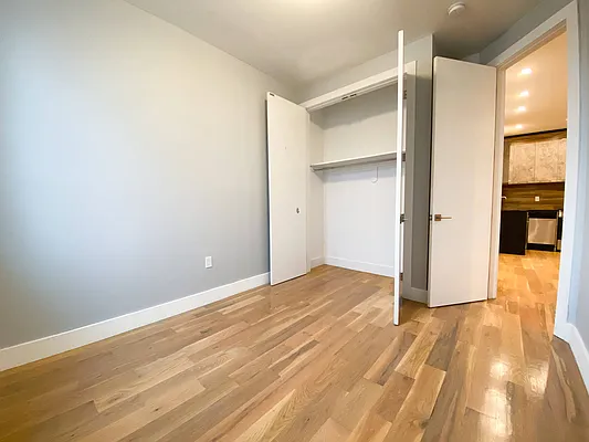 Rented by MAPT Residential LLC | media 30