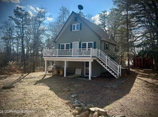 106 Cinnamon Trl, Long Pond, PA 18334