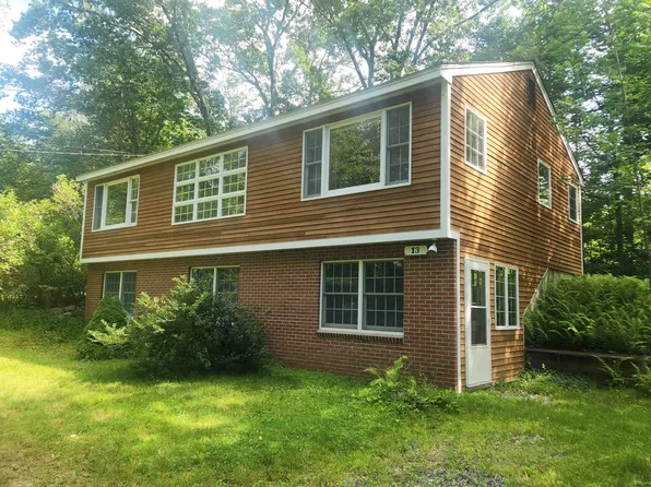 13 Woodland Avenue, Nottingham, NH 03290