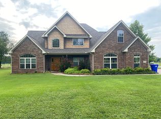 222 Spring Creek Rd, Lowell, AR 72745