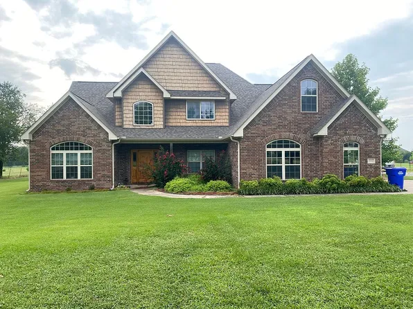 222 Spring Creek Rd, Lowell, AR 72745