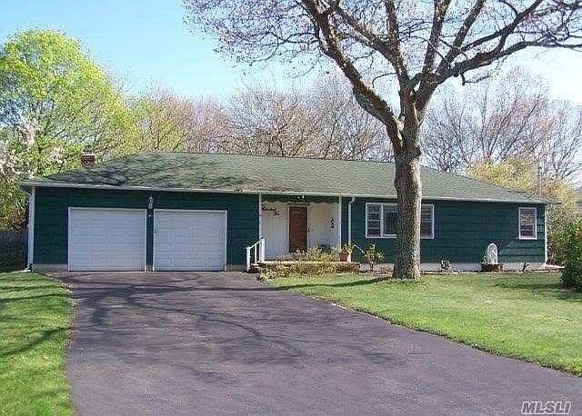 1st image of 110 Dawn Dr