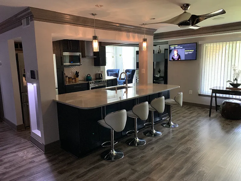Fully Furnished Room Rental — Photo 4