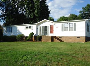 1684 Thorn Ridge Dr, Newton, NC 28658