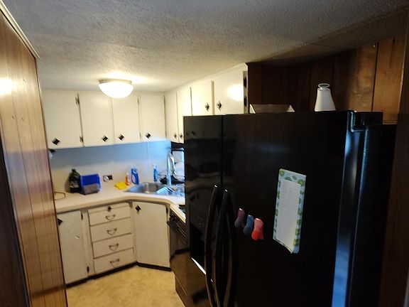 4th image of 647 Dover Road