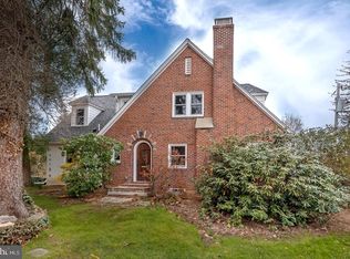 28 Orchard Ln, Berwyn, PA 19312