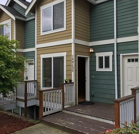 4th image of 14015 35th Ave NE APT B